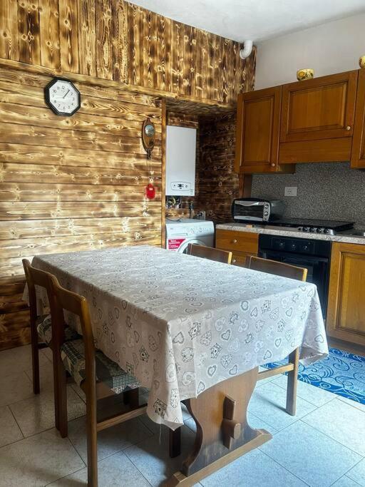 Casa Vacanze La Torre Malonno Ngoại thất bức ảnh
